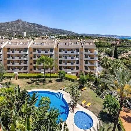 Ocean Views Apartm Next To Banus アパート
